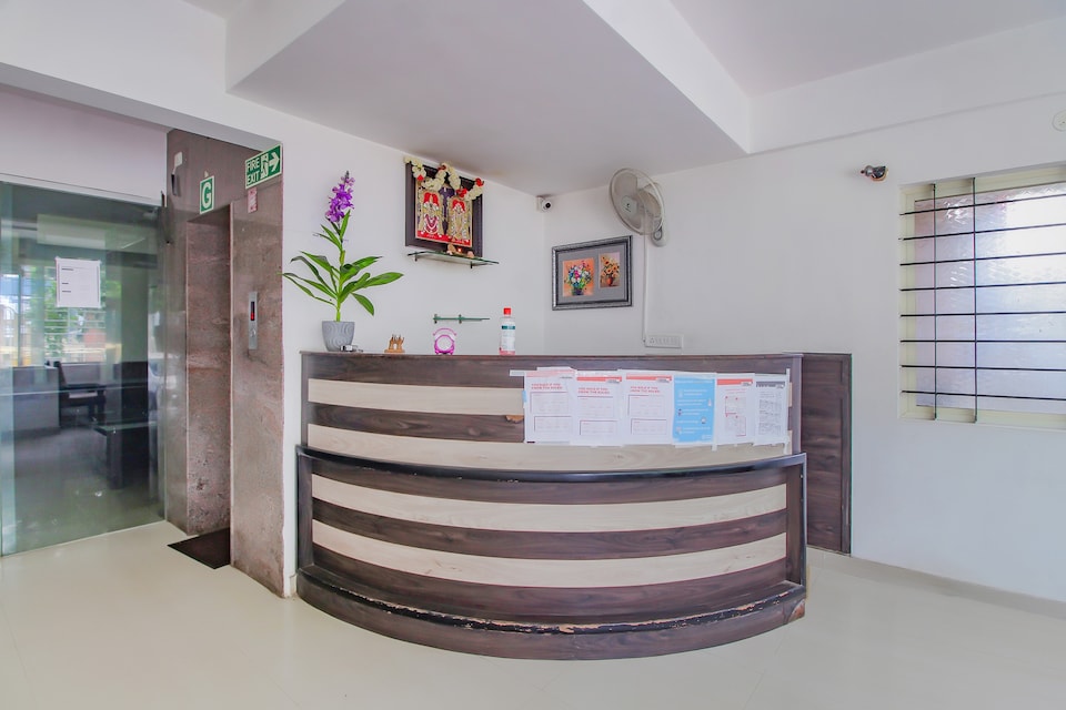 OYO Caesar's Palace Near Sri Someshwara Swami Temple, Indiranagar Bangalore, Bangalore