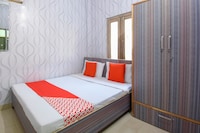 OYO Corner House