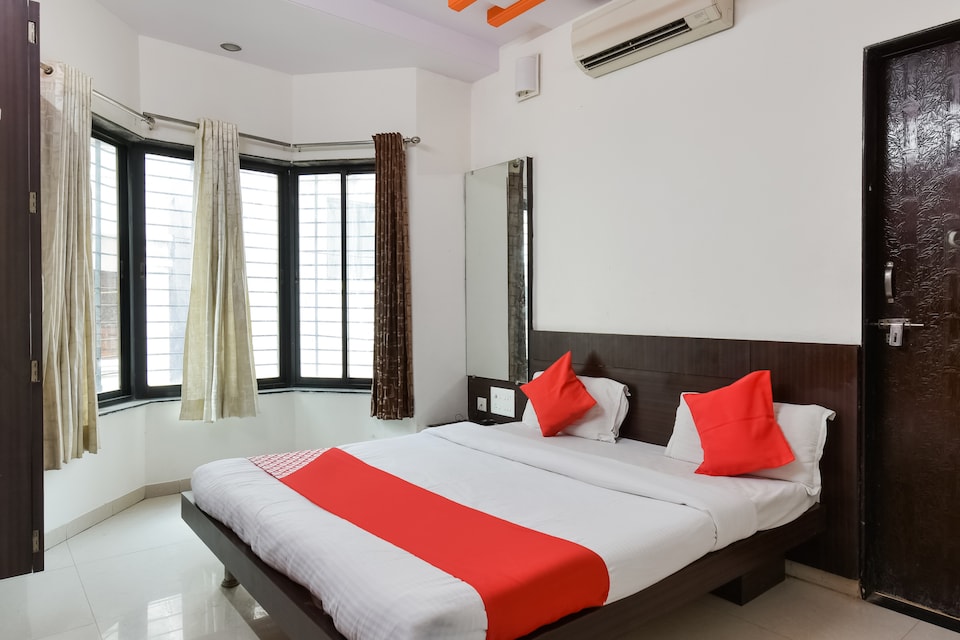 Hotel O Sai Suman Palace, Shirdi, Shirdi