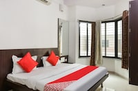 Hotel O Sai Suman Palace