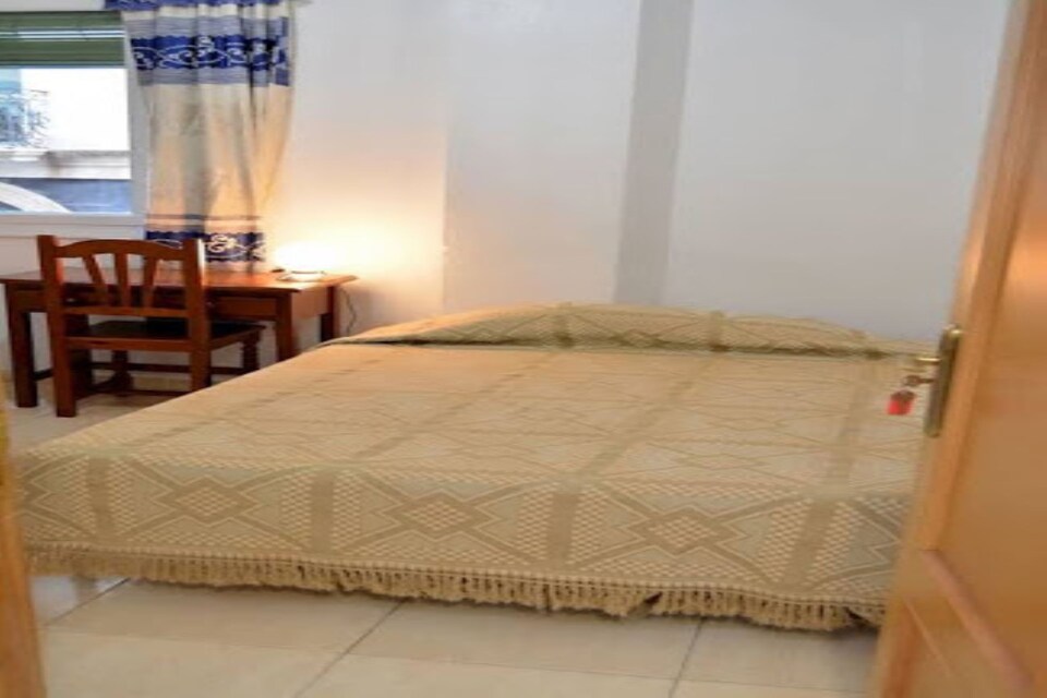 OYO Pension Ayuntamiento , Alicante, Alicante