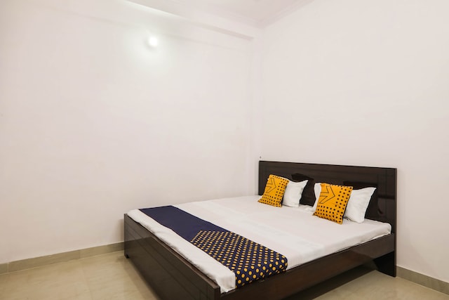 SPOT ON 76421 Kuldeep Inn