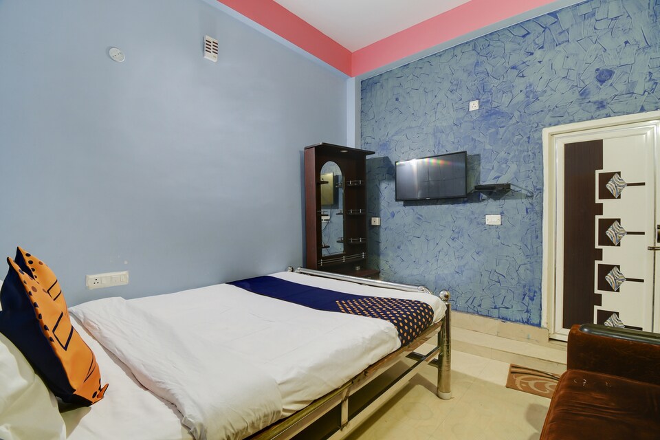 SPOT ON 76424 Maa Durga Lodge , Mariani, Jorhat