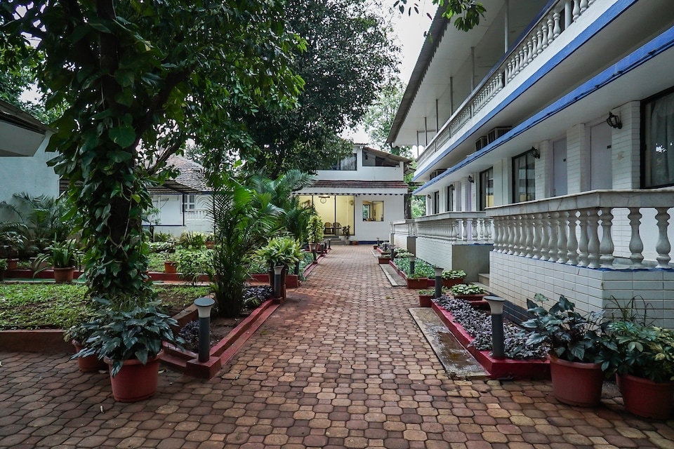 OYO 23444 The Blue Lagoon Resort, Lonavala, Lonavala