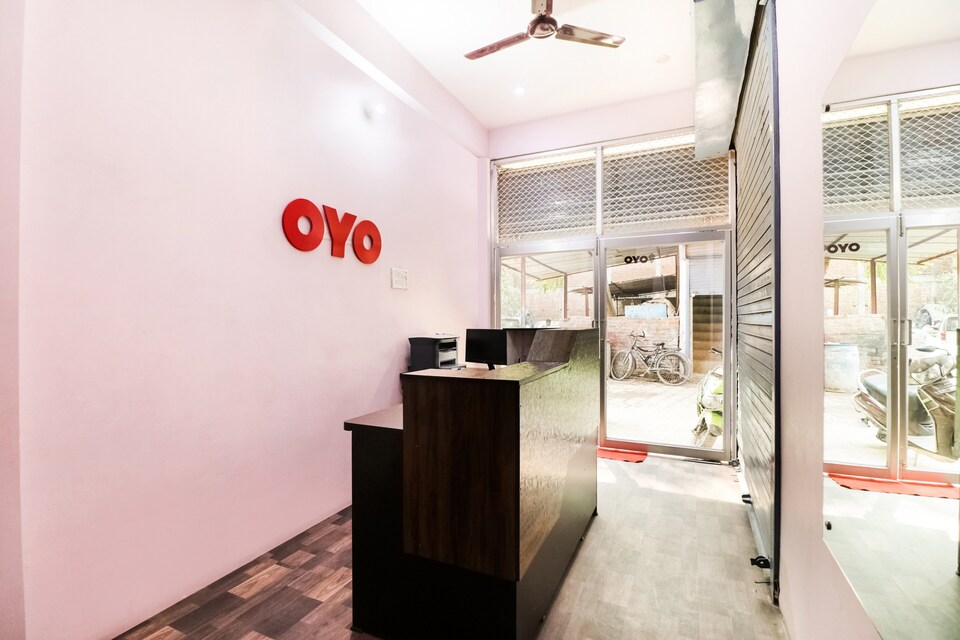 OYO 76445 Stay Inn Anjali, Rambagh Allahabad, Prayagraj