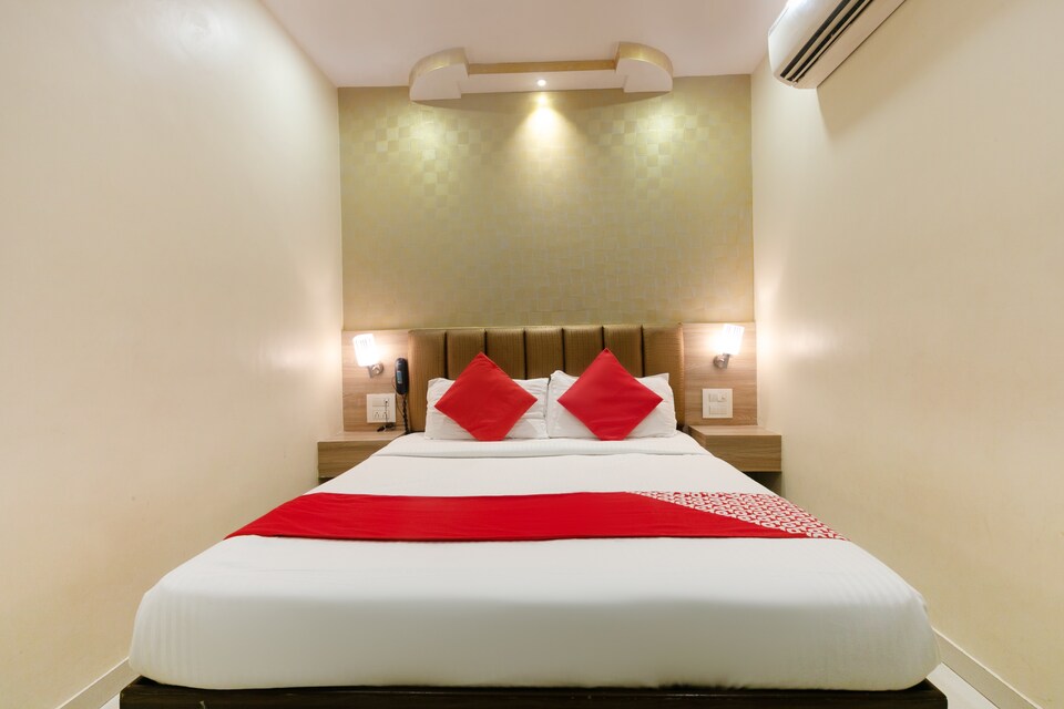 OYO 76447 Hotel Hill Park, Mumbai International Airport, Mumbai