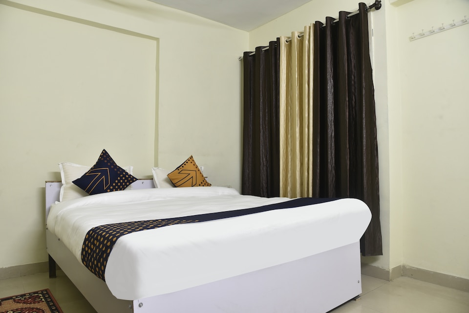 SPOT ON 76453 Hotel Golden Star 2, MP Nagar Bhopal, Bhopal