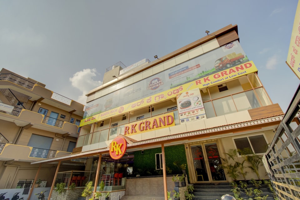 Collection O Rk Grand, Yeshwantupur Bangalore, Bangalore