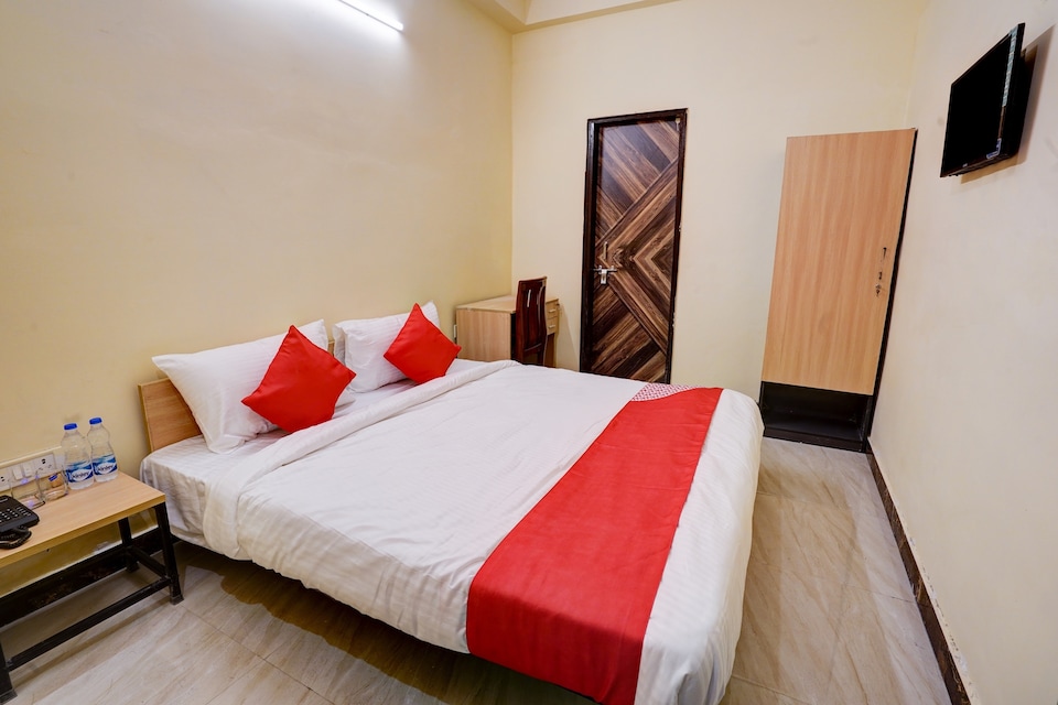Hotel O Relax Inn, Rohini Delhi, Delhi