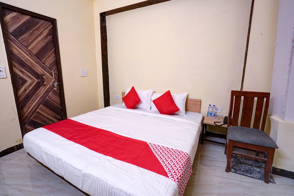 Hotel O Relax Inn, Rohini Delhi, Delhi
