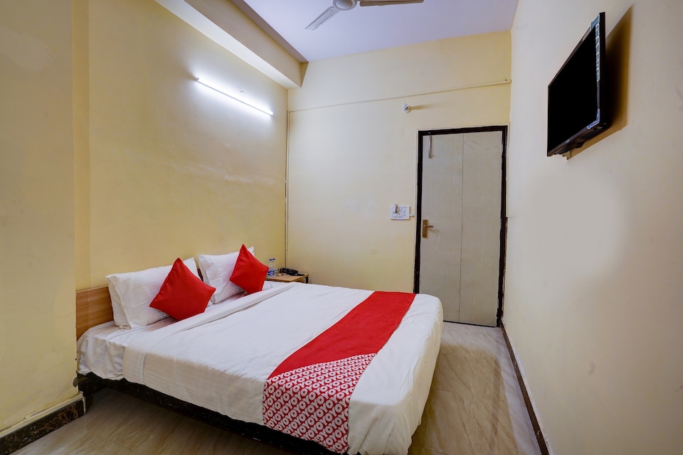 Hotel O Relax Inn, Rohini Delhi, Delhi