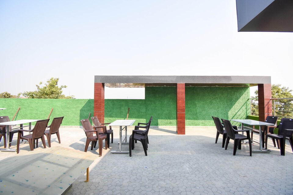 OYO 76465 Hotel The Leaf Inn, Ranipur Haridwar, Haridwar