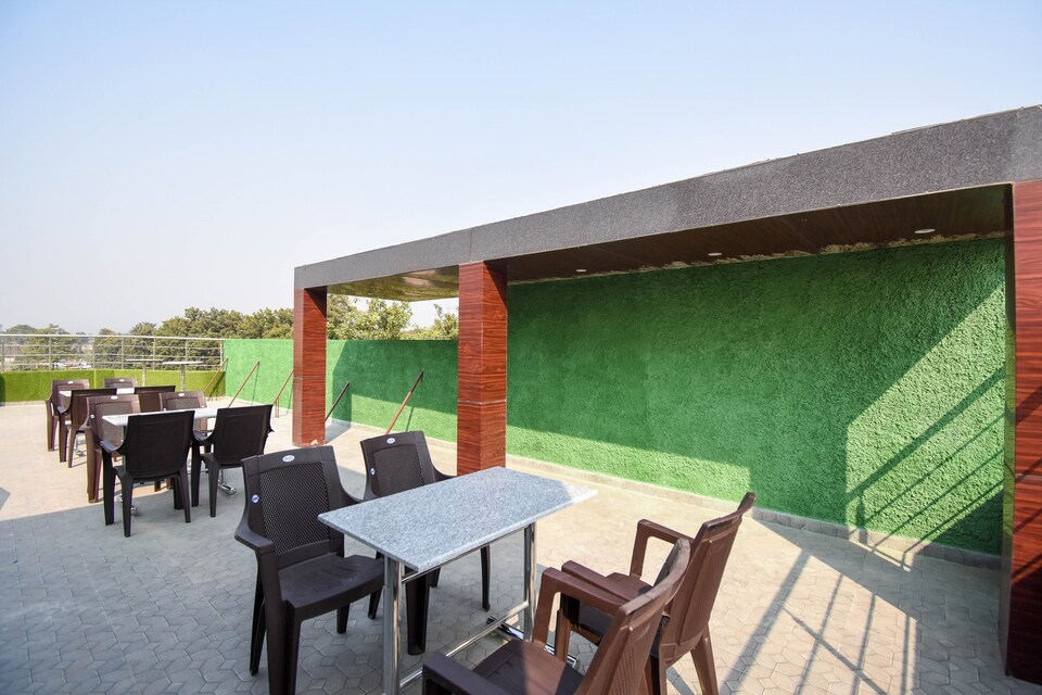 OYO 76465 Hotel The Leaf Inn, Ranipur Haridwar, Haridwar