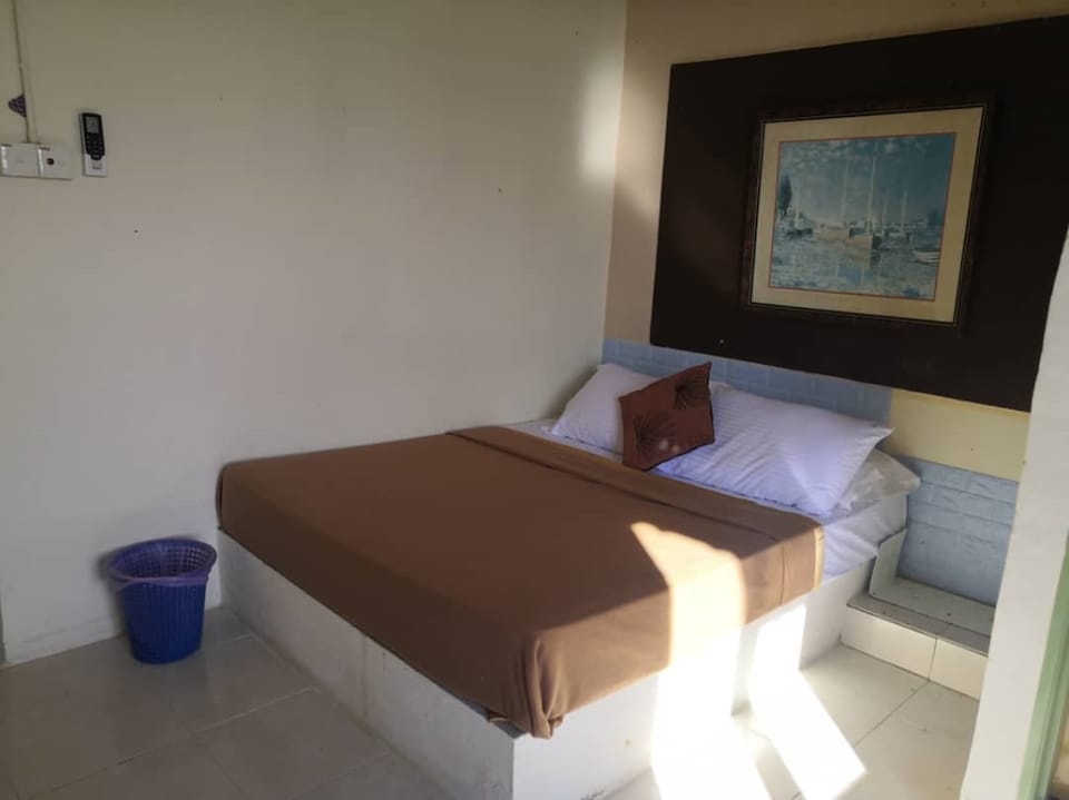 OYO 90131 Zayyan Hotel, Jertih, Besut