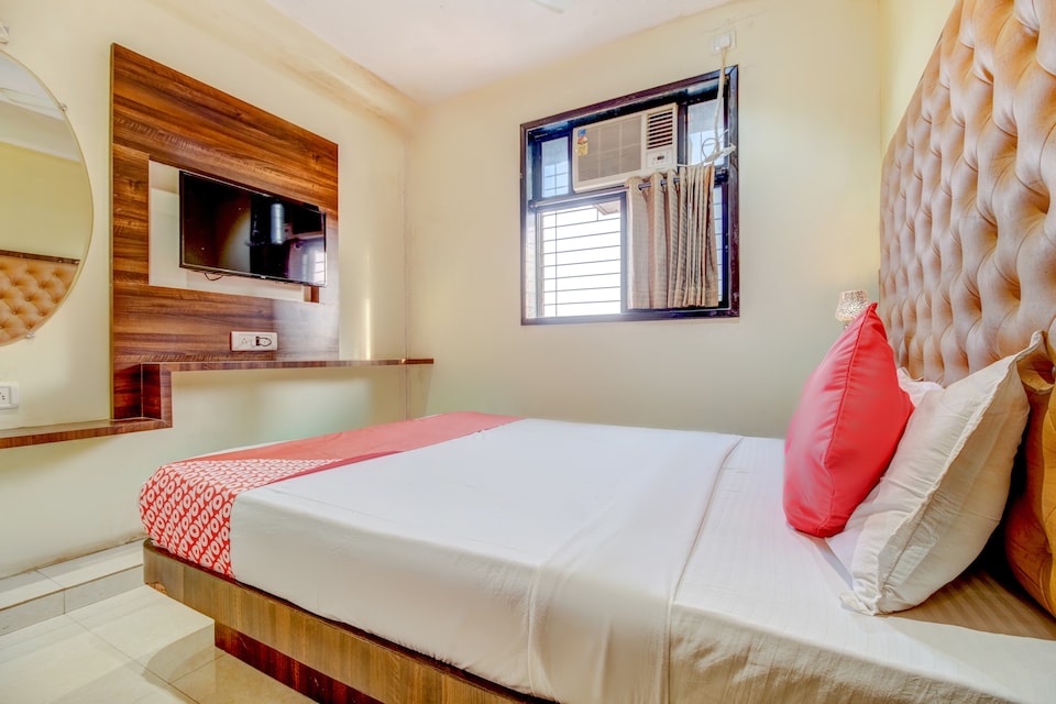 OYO 76481 Hotel Silver Elite, Mumbai CST-Churchgate-Colaba, Mumbai