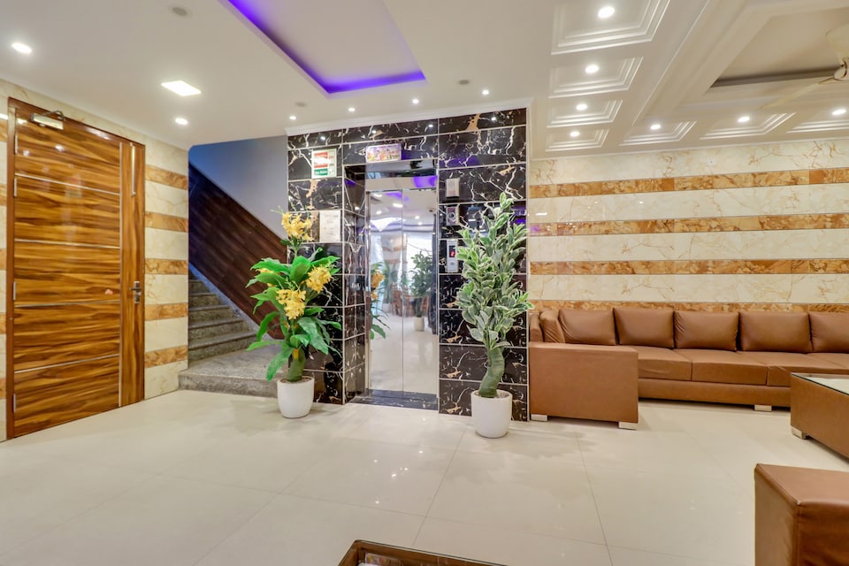 OYO DTT027 Pearl City, Airport Delhi, Delhi Transit