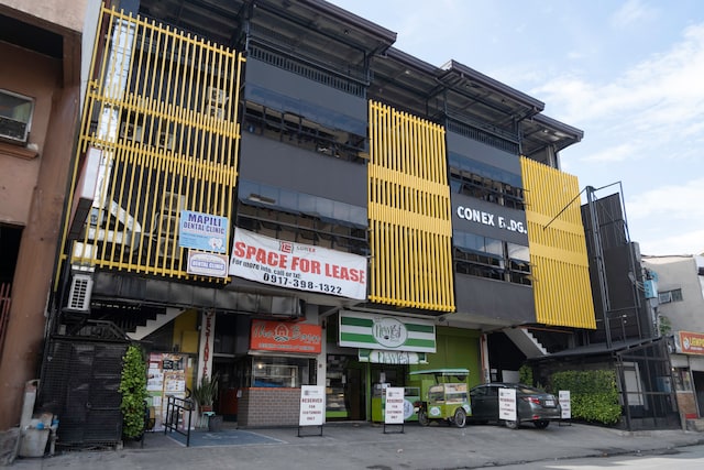 OYO 711 Goff's Place