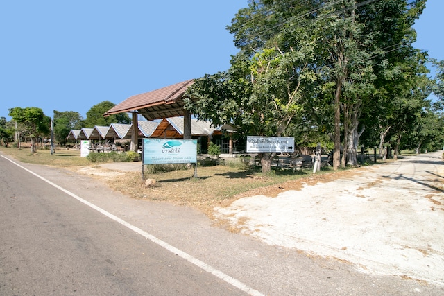 OYO 75374 Baan Rak Mai