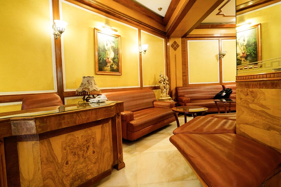 OYO 6440 Hotel Mayura, Station Road - Raipur, Raipur