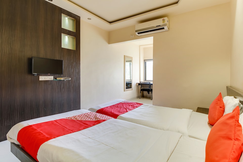 OYO 76518 Hotel Regent In, Pimpri Pune, Pune