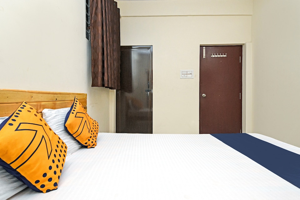 SPOT ON 76537 Shivapriya Lodge, Mysore Outer, Mysore