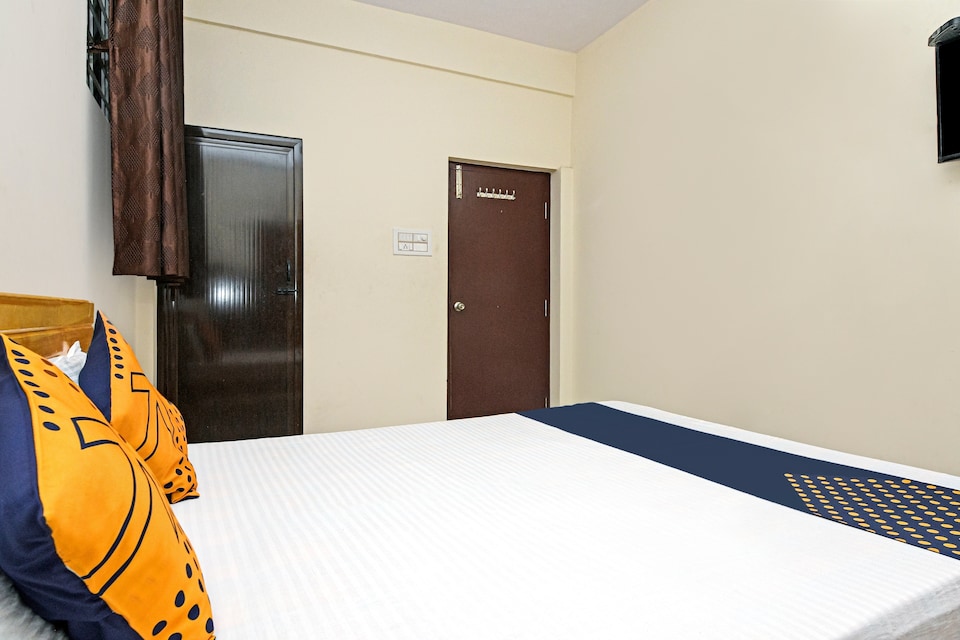 SPOT ON 76537 Shivapriya Lodge, Mysore Outer, Mysore