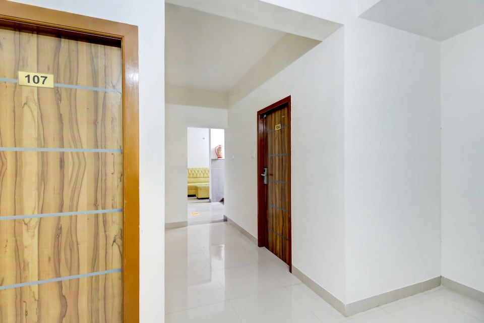 Collection O SM Royal Stay, Airport Road Bangalore, Bangalore