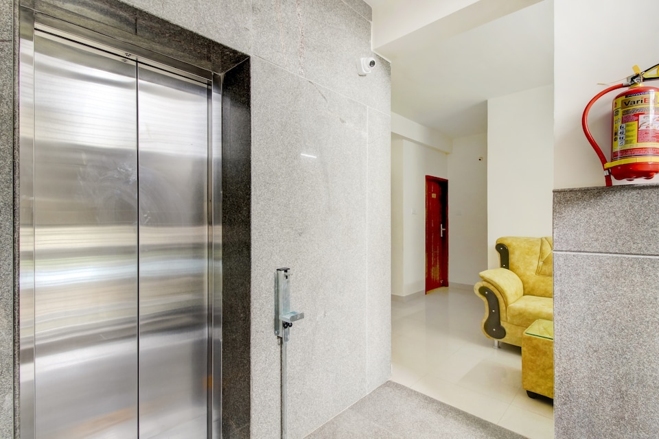 Collection O SM Royal Stay, Airport Road Bangalore, Bangalore