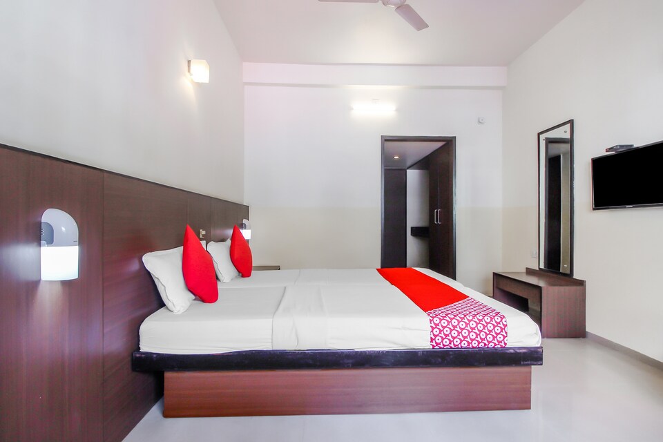 OYO Flagship 76544 Century Executive, Udupi, Udupi-Manipal