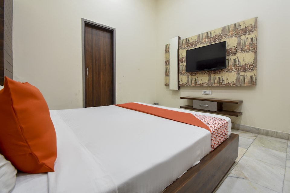 OYO 76547 Hotel Dreams, Golden Temple Road Amritsar, Amritsar