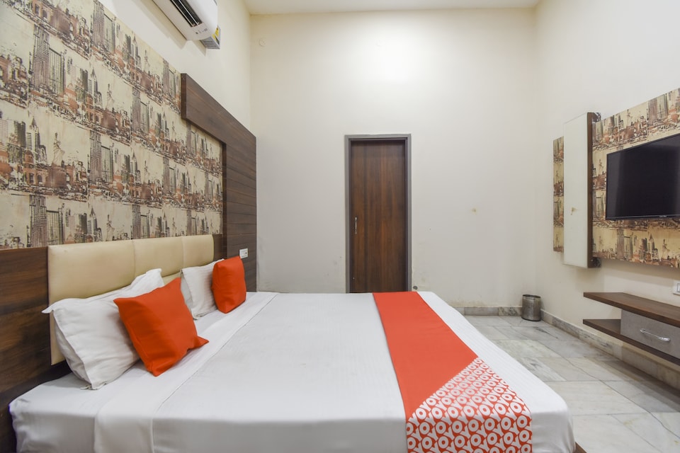 OYO 76547 Hotel Dreams, Golden Temple Road Amritsar, Amritsar