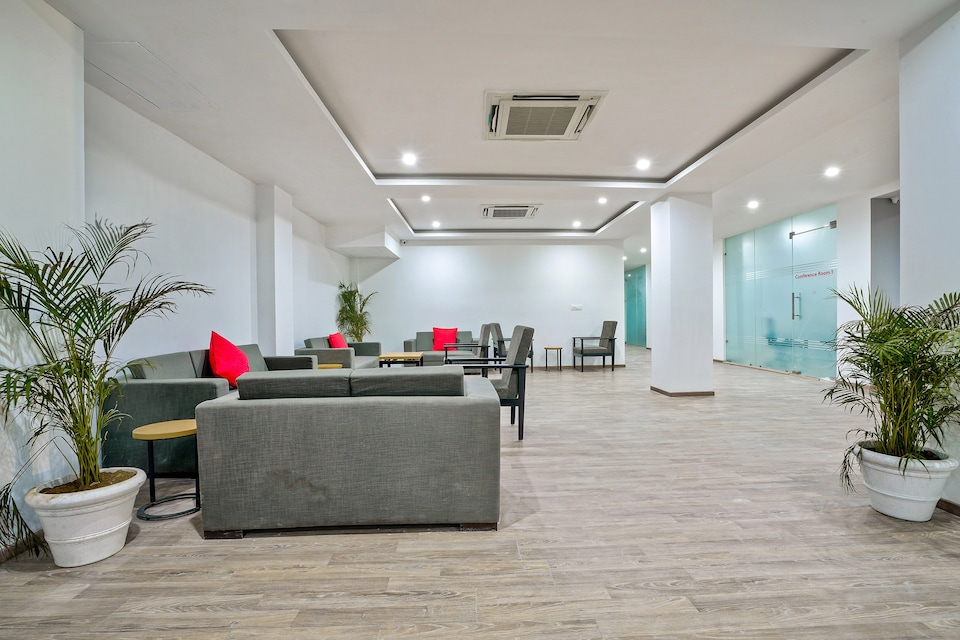 OYO TOWNHOUSE 171 SECTOR  104, Noida Expressway SEZ, Noida