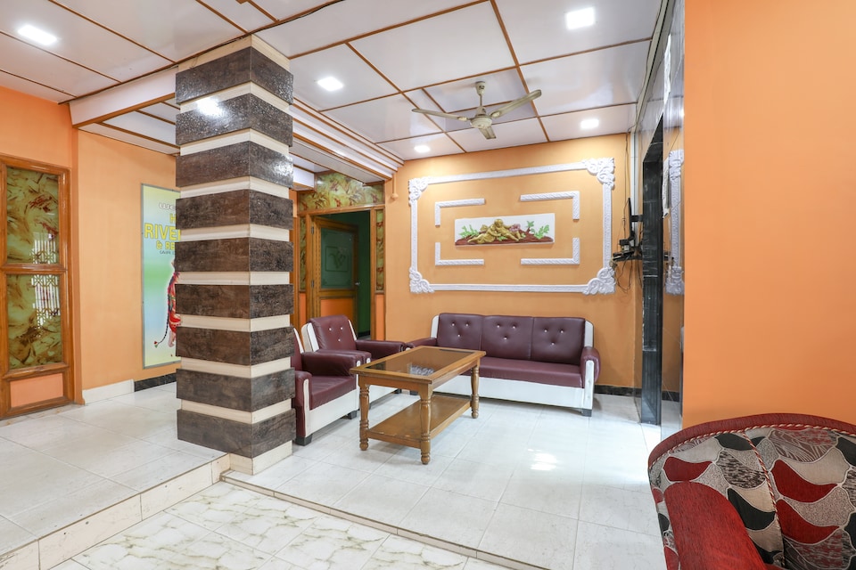 SPOT ON Hotel River View, Platan Bazar Guwahati, Guwahati