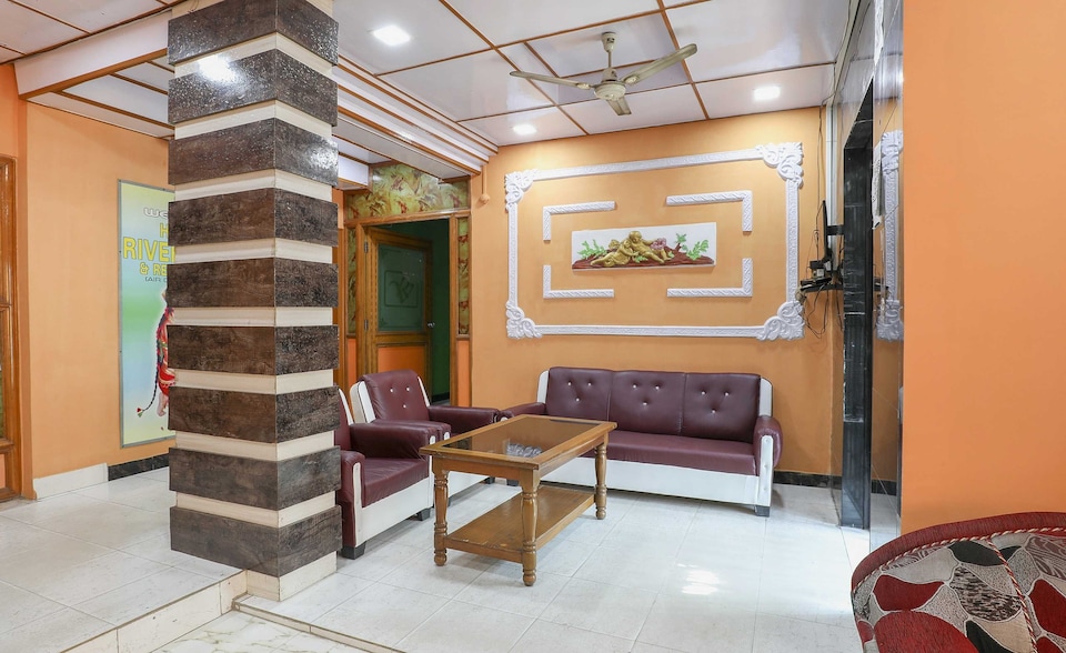SPOT ON Hotel River View, Platan Bazar Guwahati, Guwahati