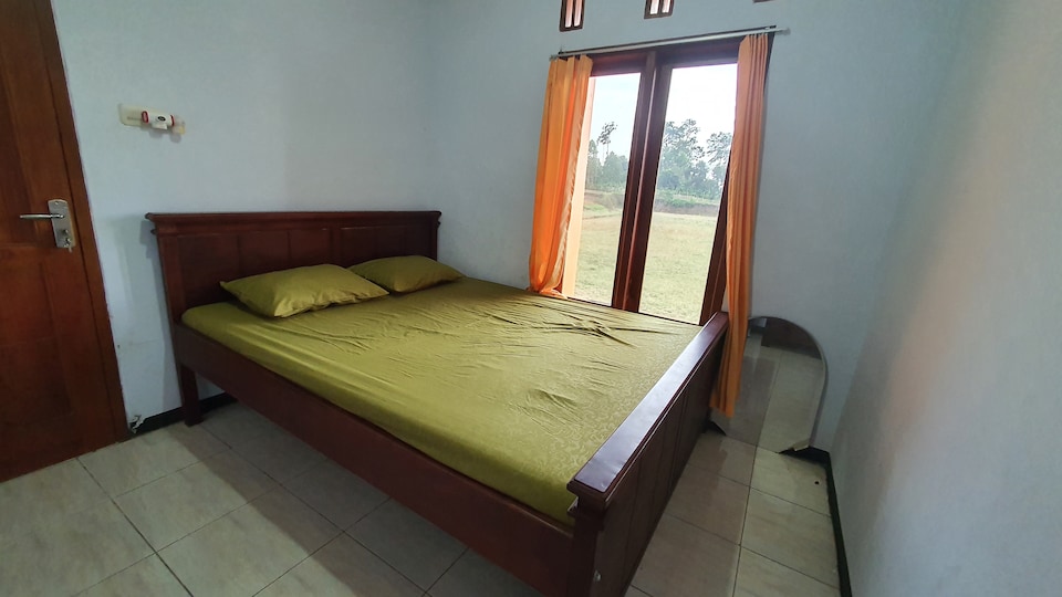 OYO 90105 Sparkle, Ponorogo, Ponorogo