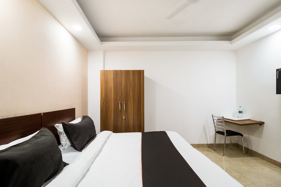 Hotel O Delite inn, Golf Course Road, Gurgaon