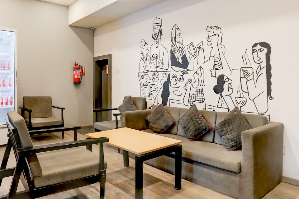 Super Townhouse Kalmana, Bus Stand Nagpur, Nagpur