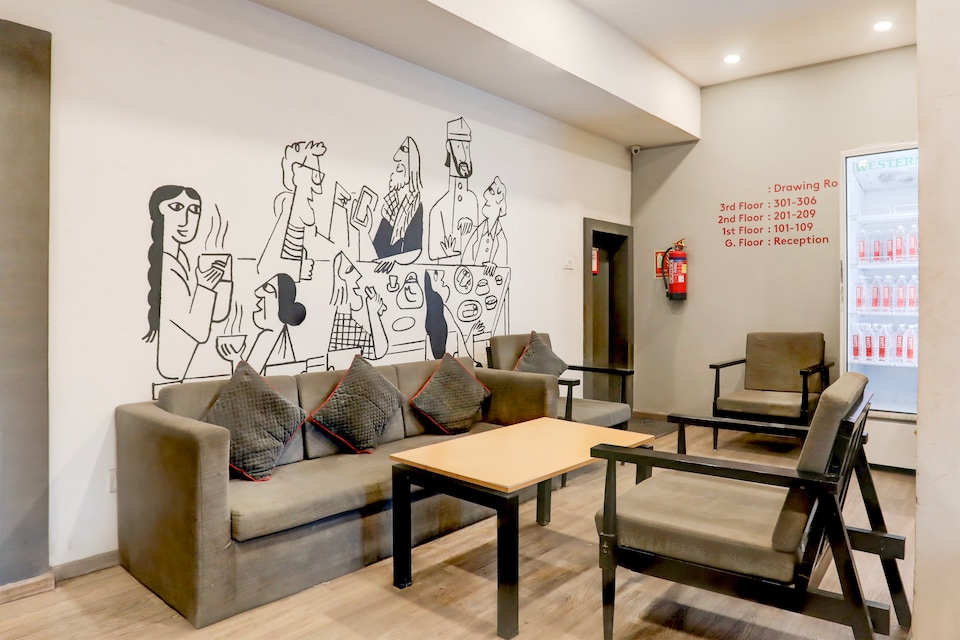 Super Townhouse Kalmana, Bus Stand Nagpur, Nagpur