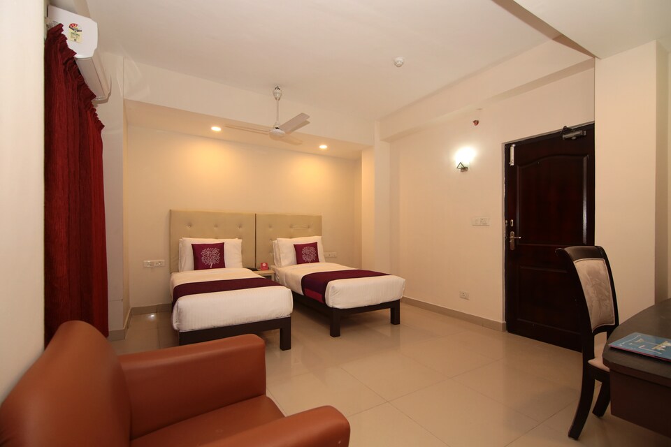 Flagship 76636 Capital Hotel, Thampanoor Trivandrum, Trivandrum