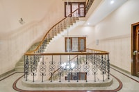 Hotel O Raka Inn