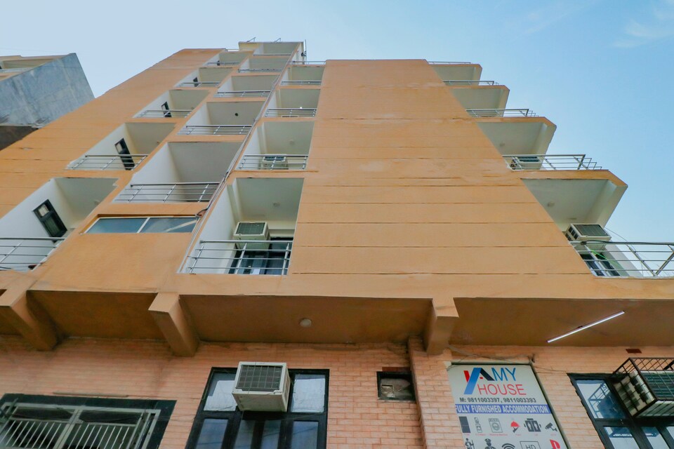Flagship 76669 Royal Best Inn, Noida City, Noida