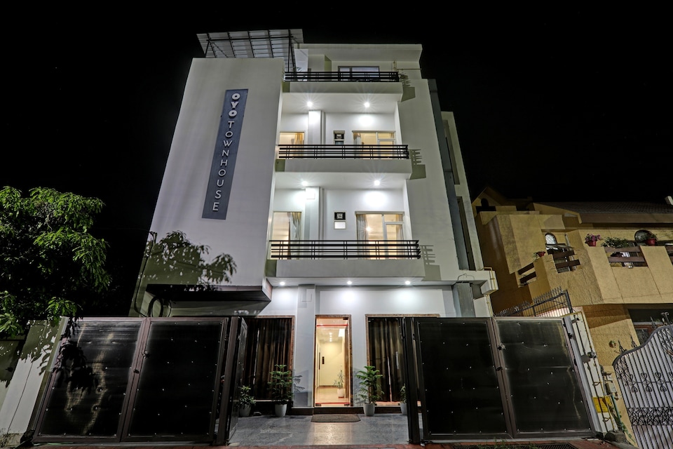 Townhouse 981 Gomti Nagar Near Gomti Riverfront Park, Gomti Nagar Lucknow, Lucknow