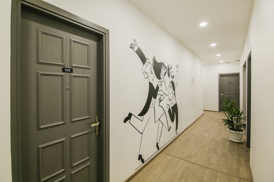 Hotel O 7 star, Paschim Vihar Delhi, Delhi