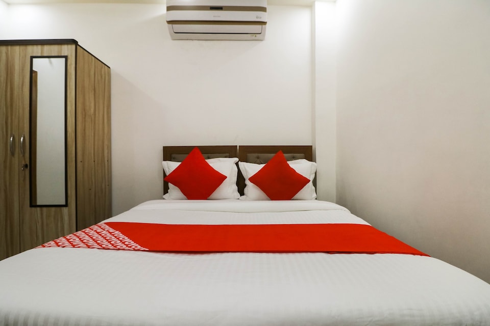 OYO 76709 Hotel Mannat Stays, Rajouri Garden Delhi, Delhi