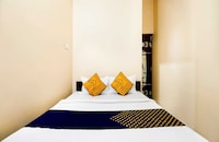 SPOT ON Hotel RR inn