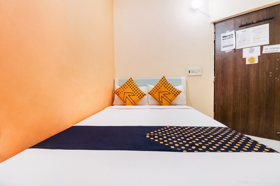 SPOT ON 76719 Best Stay, Rajouri Garden Delhi, Delhi