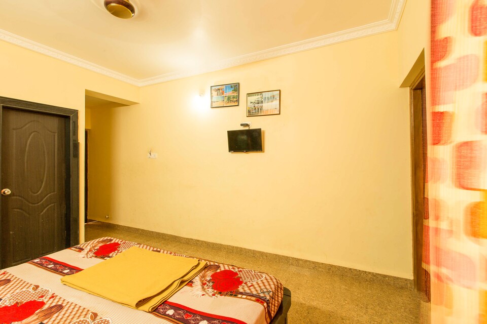 OYO 6457 StayOut near Calangute Beach, Calangute Goa, Goa