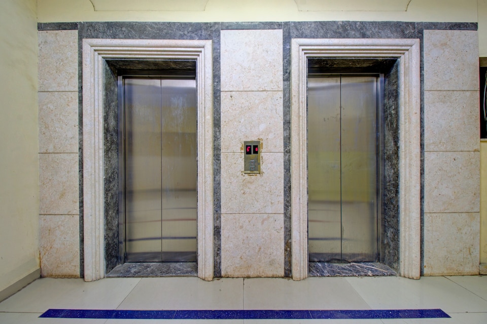 Capital O 76760 Hotel Ascot International Ii, Mumbai International Airport, Mumbai