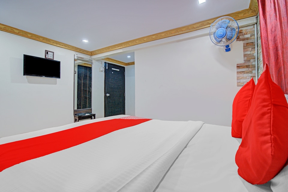 OYO 76769 Hotel Zam Zam Palace, Mumbai CST-Churchgate-Colaba, Mumbai