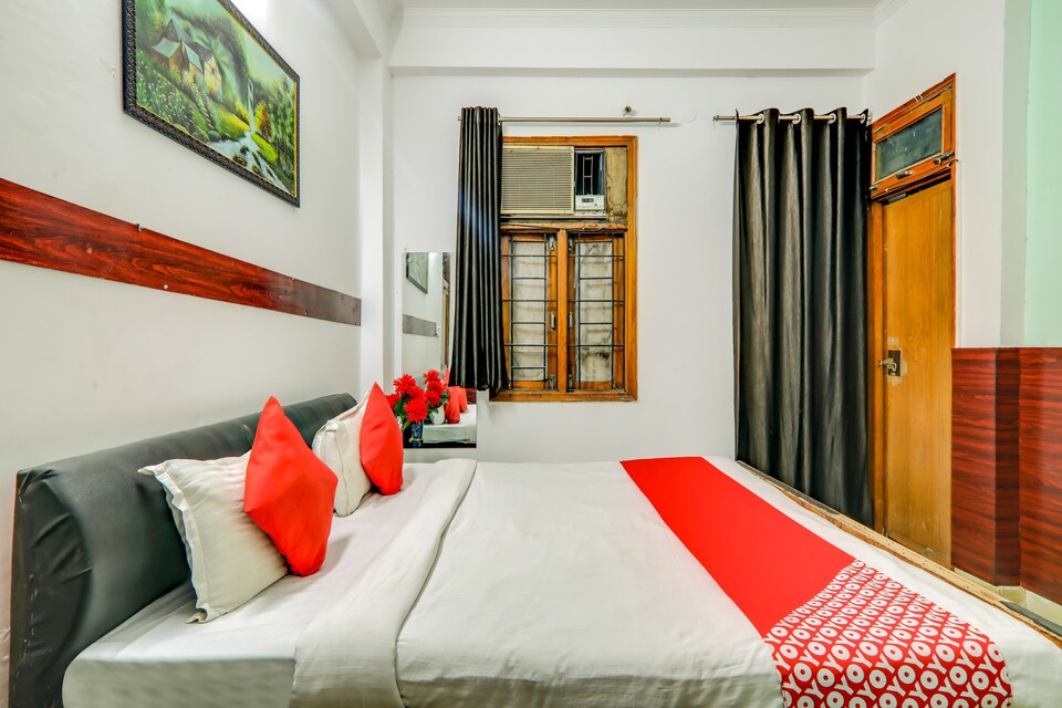 OYO 76786 Mint Stay, Gomti Nagar Lucknow, Lucknow